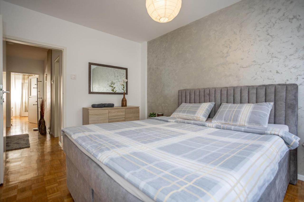Apartment Sara Beograd Ngoại thất bức ảnh