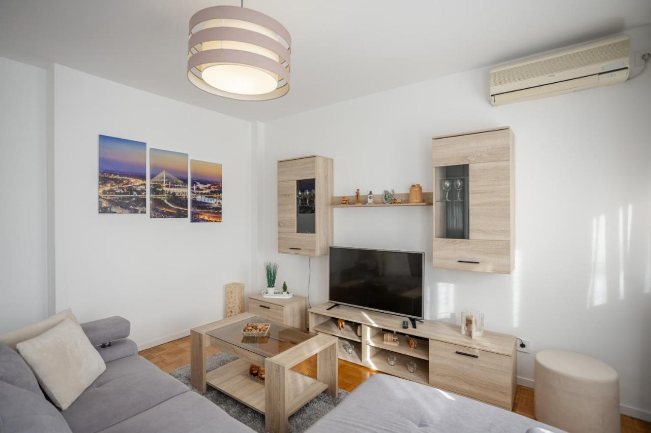 Apartment Sara Beograd Ngoại thất bức ảnh