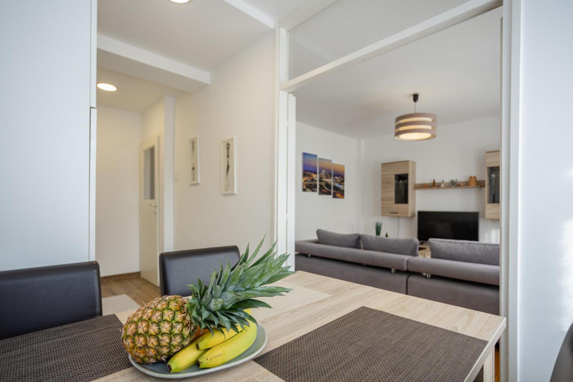 Apartment Sara Beograd Ngoại thất bức ảnh